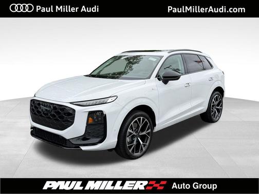 Glacier White Metallic 2026 Audi Q3 S line