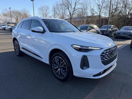 2025 Audi Q5 2.0T quattro Premium