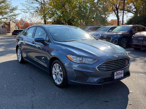 Blue Metallic 2019 Ford Fusion Hybrid SE