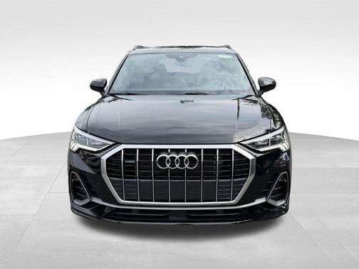 Mythos Black Metallic 2024 Audi Q3 45 S line Premium