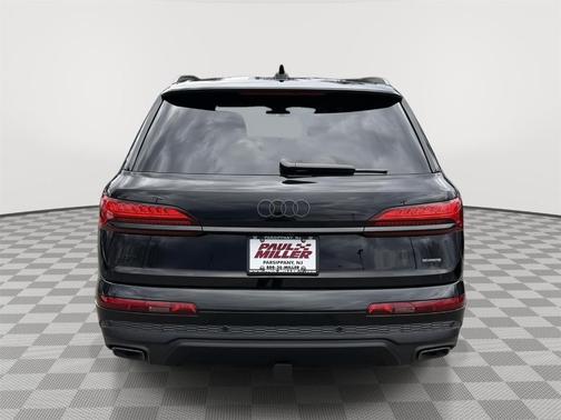 2026 Audi Q7 45 Premium
