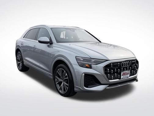 Satellite Silver Metallic 2025 Audi Q8 55 Premium