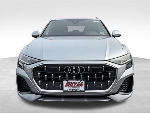 Satellite Silver Metallic 2025 Audi Q8 55 Premium