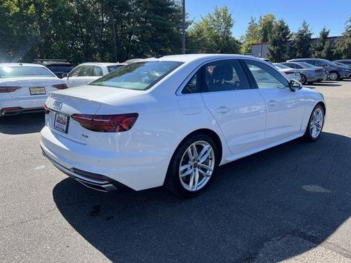 2022 Audi A4 45 S line Premium Plus