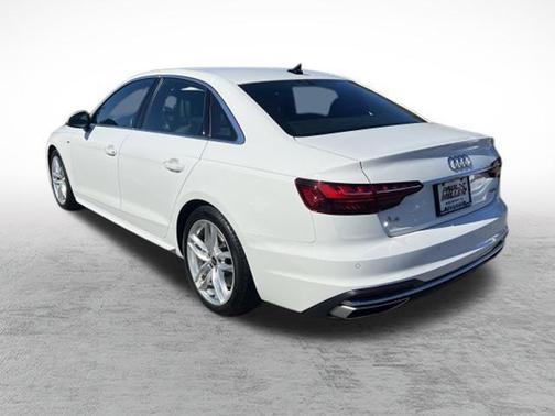 2022 Audi A4 45 S line Premium Plus