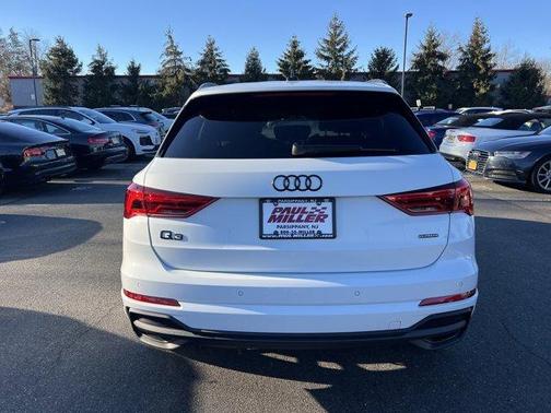 2023 Audi Q3 45 S line Premium