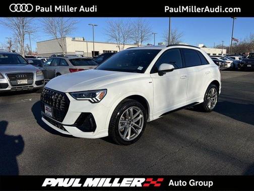 2023 Audi Q3 45 S line Premium