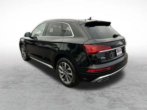 2023 Audi Q5 45 S line quattro Premium