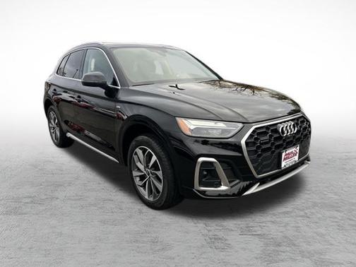 2023 Audi Q5 45 S line quattro Premium