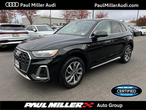 2023 Audi Q5 45 S line quattro Premium