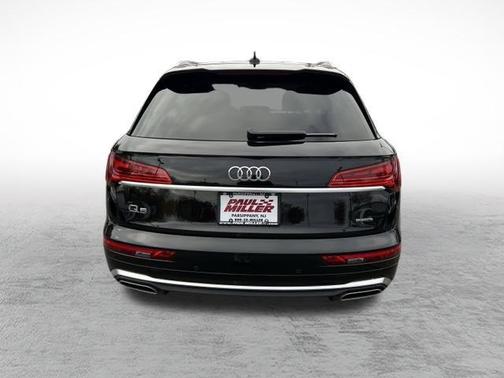 2023 Audi Q5 45 S line quattro Premium