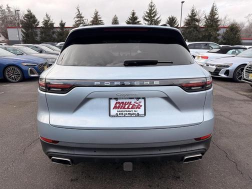 2021 Porsche Cayenne Base