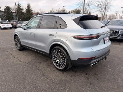 2021 Porsche Cayenne Base