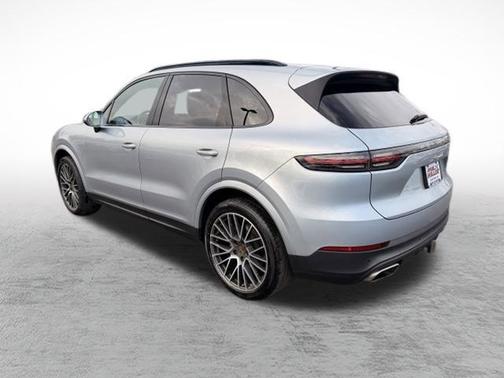 2021 Porsche Cayenne Base