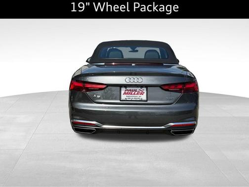 Daytona Gray Pearl Effect w/ Black Roof 2024 Audi A5 45 S line quattro Premium