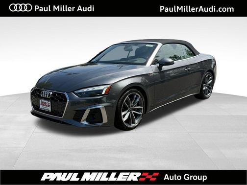 Daytona Gray Pearl Effect w/ Black Roof 2024 Audi A5 45 S line quattro Premium