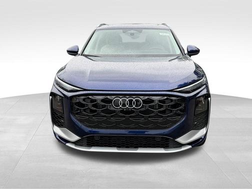 Navarra Blue Metallic 2026 Audi Q3 S line