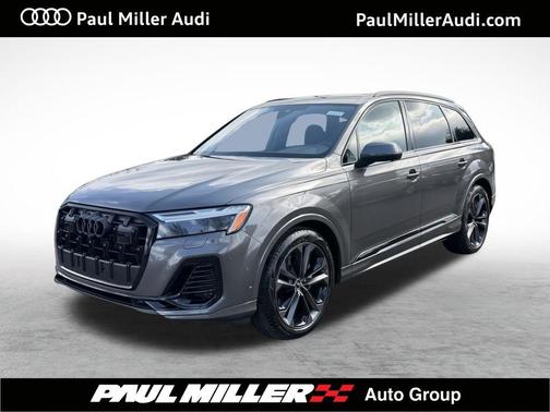 Samurai Gray Metallic 2026 Audi Q7 55 Premium Plus