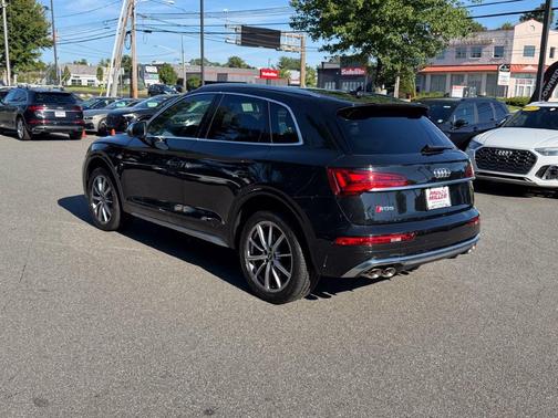Mythos Black Metallic 2023 Audi SQ5 3.0T Premium Plus