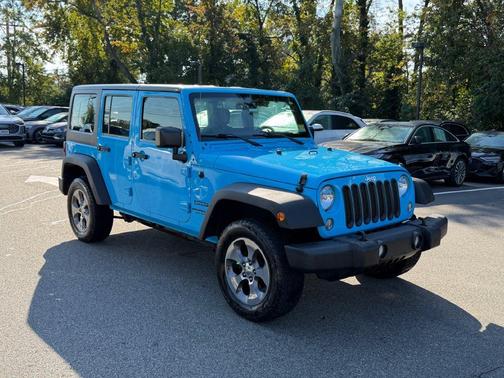 Chief Clearcoat 2017 Jeep Wrangler Unlimited Sport