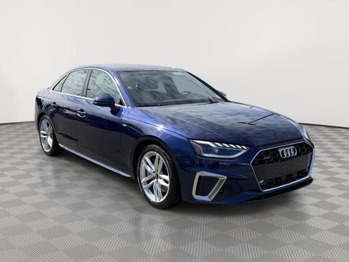 2023 Audi A4 45 S line quattro Premium