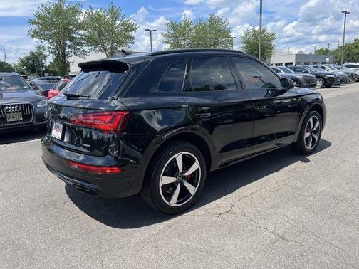 2024 Audi Q5 45 S line quattro Premium