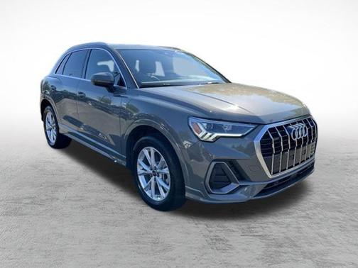 2024 Audi Q3 45 S line Premium