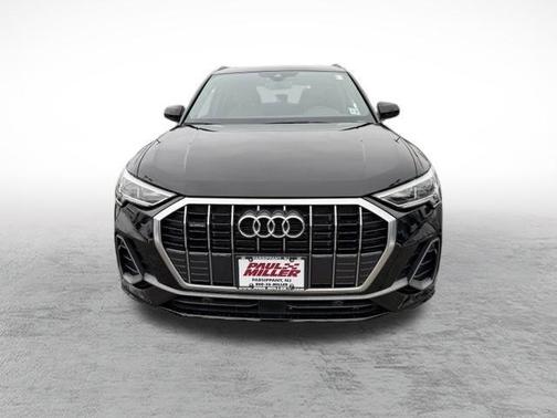 2025 Audi Q3 45 S line Premium