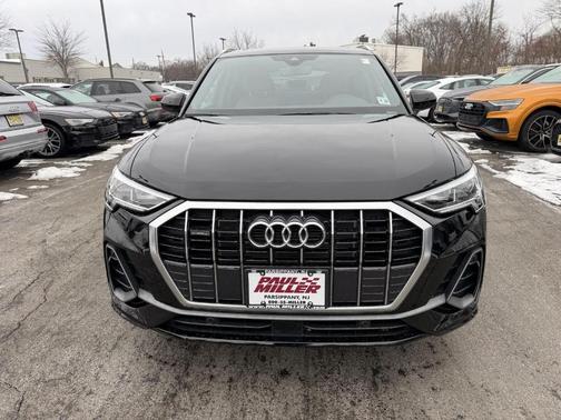 2025 Audi Q3 45 S line Premium