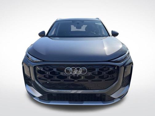 Daytona Gray Pearl 2026 Audi Q3 S line