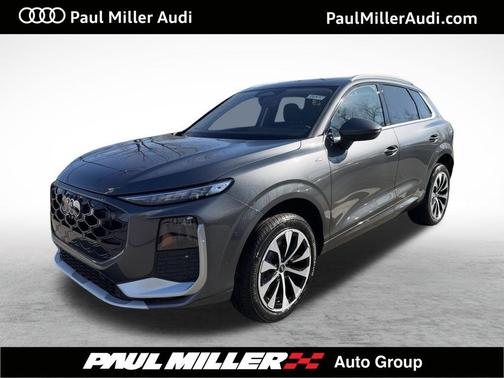 Daytona Gray Pearl 2026 Audi Q3 S line