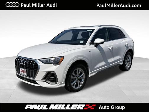 Ibis White 2022 Audi Q3 45 S line Premium