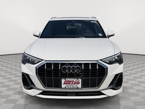 Ibis White 2022 Audi Q3 45 S line Premium