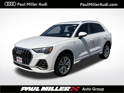 Ibis White 2022 Audi Q3 45 S line Premium