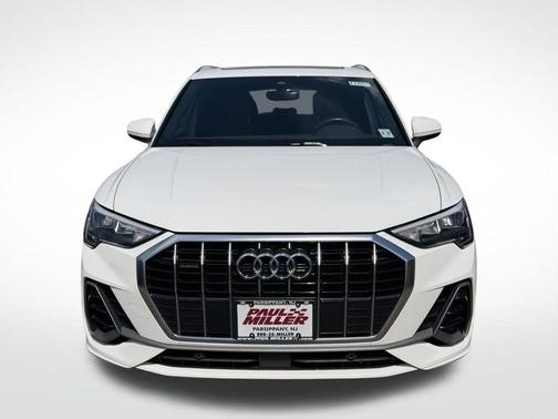 Ibis White 2022 Audi Q3 45 S line Premium