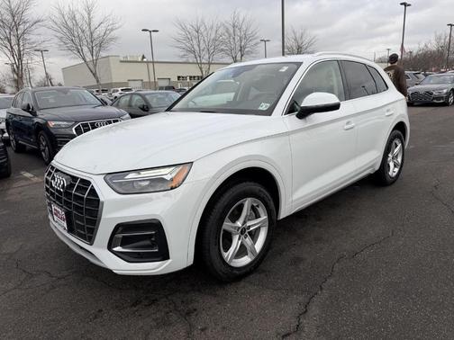 2022 Audi Q5 40 Premium