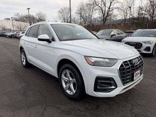 2022 Audi Q5 40 Premium