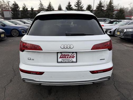 2022 Audi Q5 40 Premium