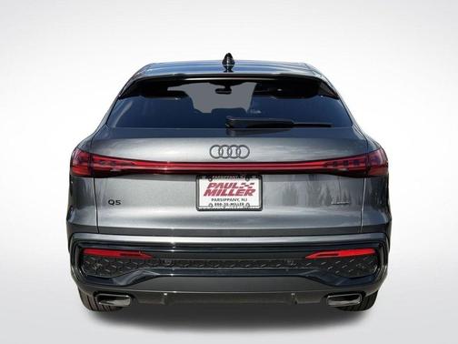 Daytona Gray Pearl 2026 Audi Q5 PLUS