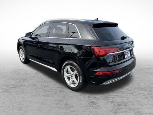 2023 Audi Q5 40 Premium