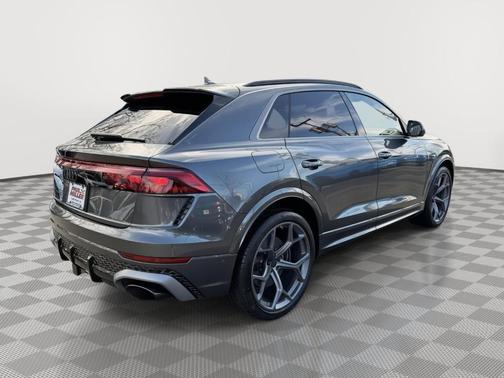 2026 Audi RS Q8 performance