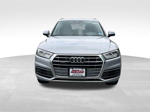 Florett Silver Metallic 2020 Audi Q5 40 Premium Plus