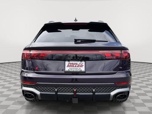 2026 Audi RS Q8 performance