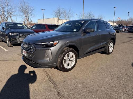 2025 Audi Q5 2.0T quattro Premium