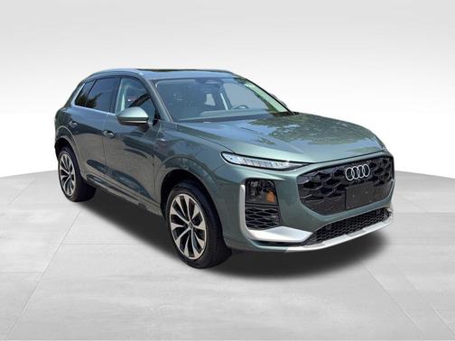 Sage Green Metallic 2026 Audi Q3 S line