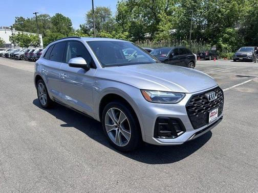 2025 Audi Q5 45 S line quattro Premium