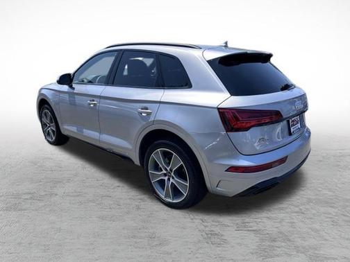 2025 Audi Q5 45 S line quattro Premium
