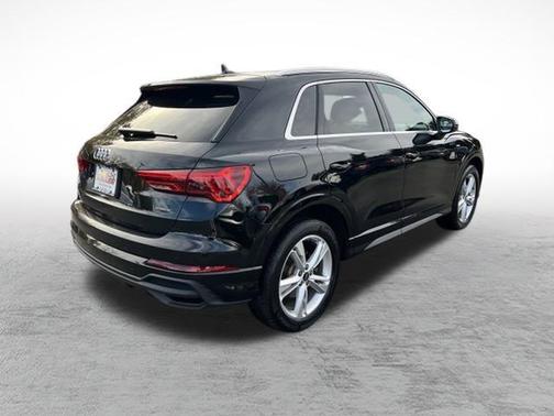 2023 Audi Q3 45 S line Premium