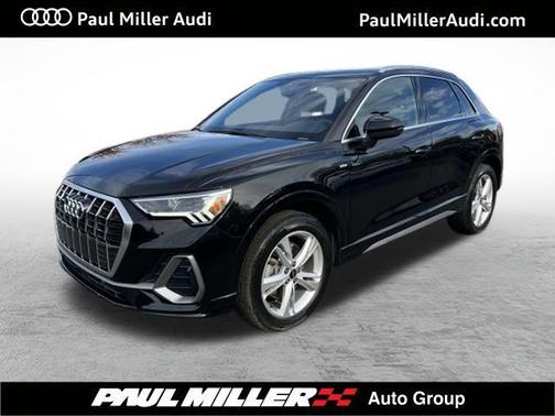 2023 Audi Q3 45 S line Premium