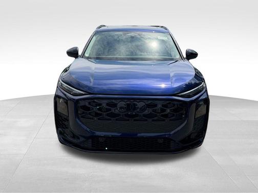 Navarra Blue Metallic 2026 Audi Q3 S line
